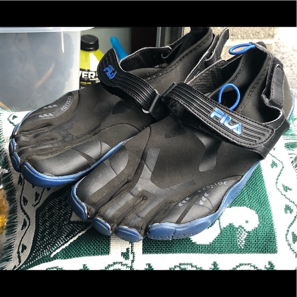 fila men's water shoes